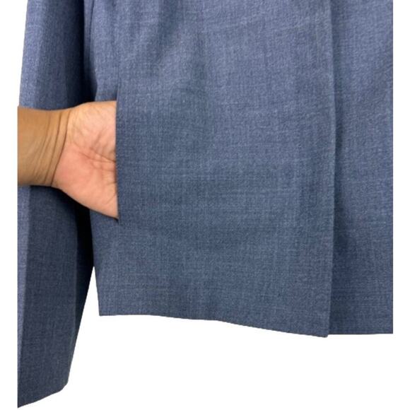 Ann Taylor Loft Stretch Grayish Blue Career Front Buttons Women’s Blazer Size 4P - Picture 3 of 7